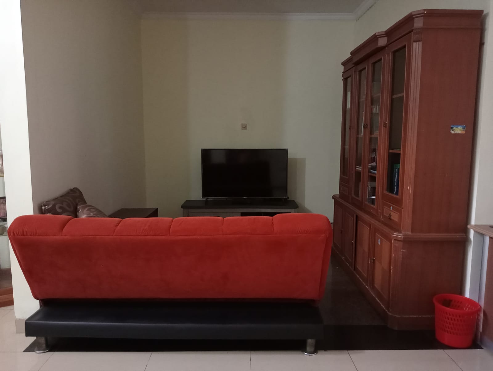 Rumah Disewakan Fully Furnished di Cluster Hawaii Deltamas Cikarang